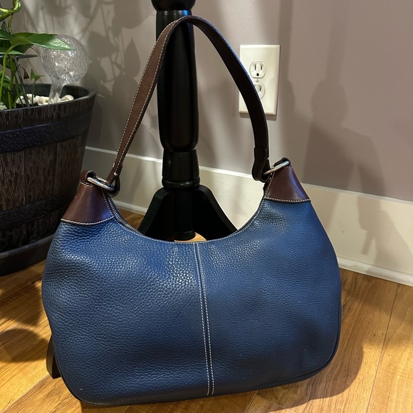 Vintage Dooney & Bourke Navy and Tan  Leather Hobo Bag - Picture 2 of 16